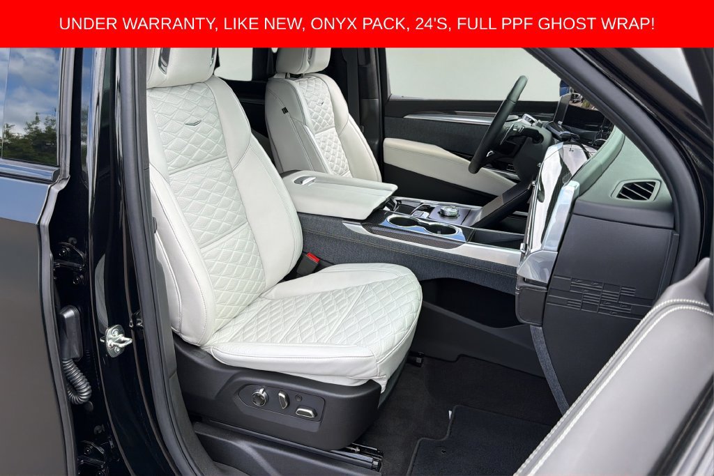 Used 2026 Cadillac Escalade V w/ LPO, ONYX Package AWD/4WD image 22