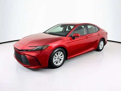Used 2025 Toyota Camry LE w/ Convenience Package FWD image 3