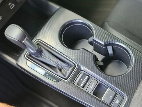 Used 2024 Honda Civic Sport image 25
