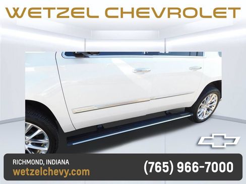 Certified 2020 Cadillac Escalade ESV Premium Luxury AWD/4WD image 12
