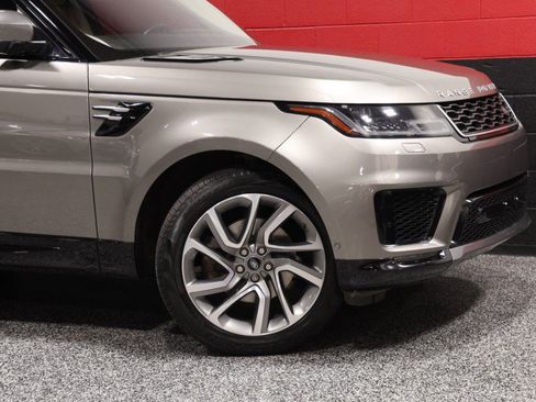 Used 2019 Land Rover Range Rover Sport HSE AWD/4WD image 3