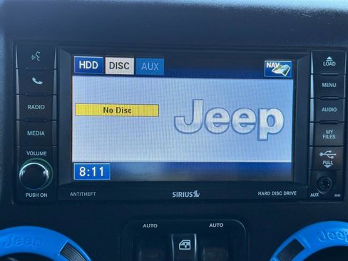 Used 2012 Jeep Wrangler Unlimited Sahara image 30