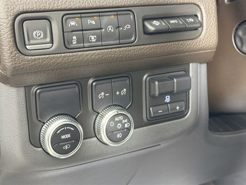 Used 2022 GMC Yukon Denali w/ Max Trailering Package image 13