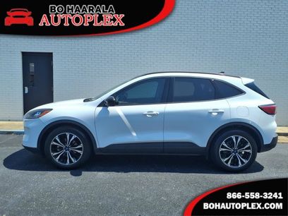 Used 2022 Ford Escape SE w/ SE Sport Appearance Package