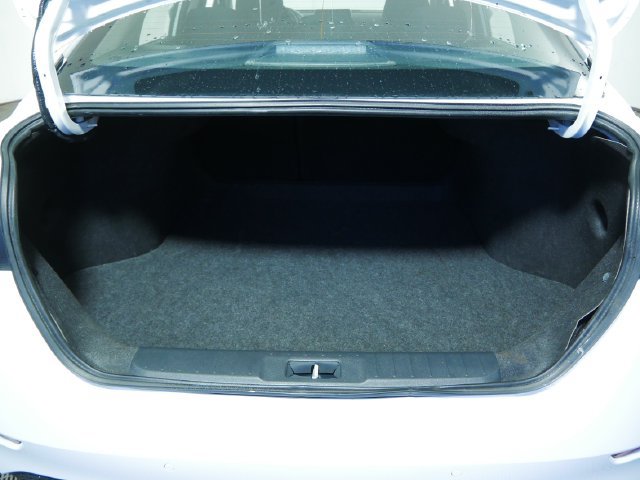 Used 2025 Nissan Sentra SV FWD image 10