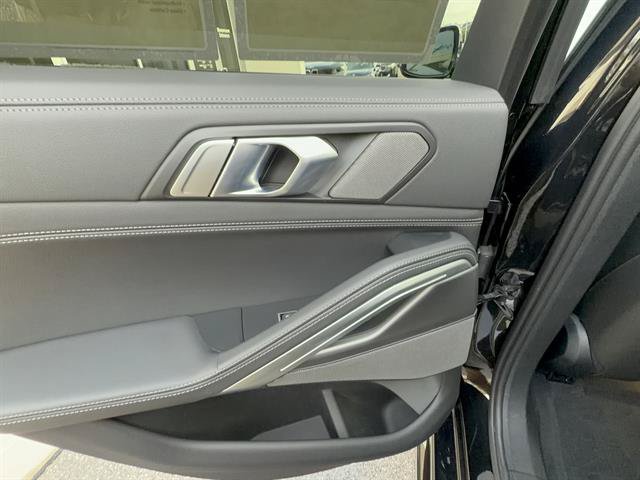 Used 2022 BMW X6 xDrive40i w/ M Sport Package AWD/4WD image 23
