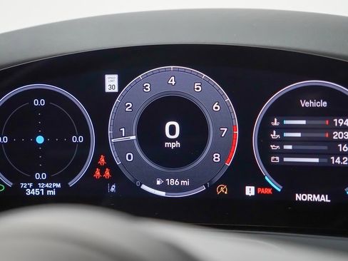 Certified 2025 Porsche Panamera 4 image 27