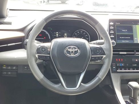 Used 2019 Toyota Avalon Limited w/ All Weather Liner Package FWD image 13