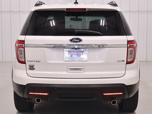 Used 2014 Ford Explorer Limited w/ Equipment Group 301A AWD/4WD image 8