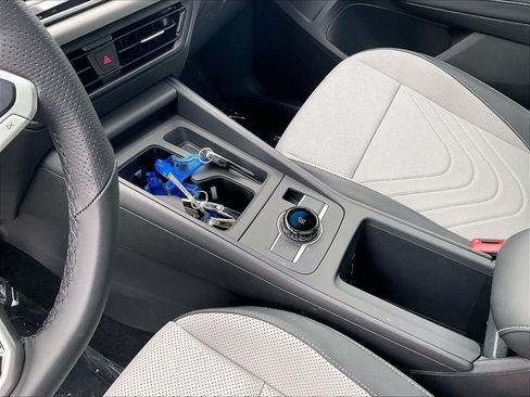 New 2026 Volkswagen Tiguan SE R-Line AWD/4WD image 14