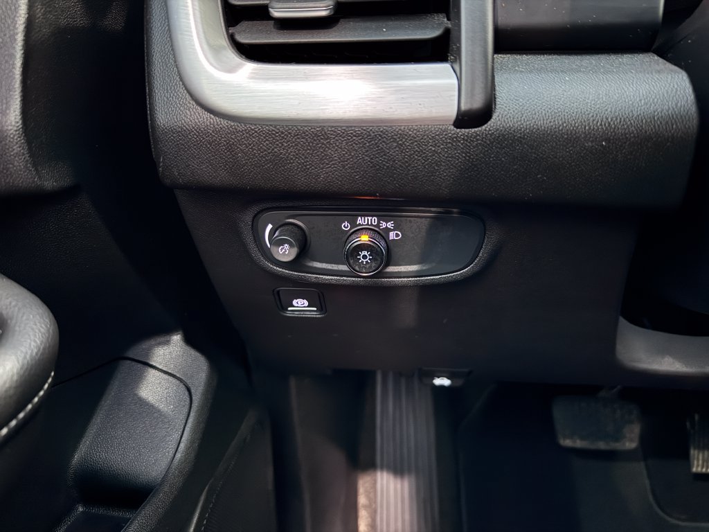 Certified 2023 GMC Terrain SLE w/ Elevation Edition AWD/4WD image 23