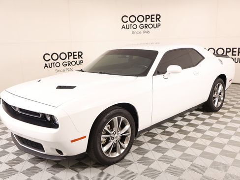 Used 2023 Dodge Challenger SXT w/ Cold Weather Group AWD/4WD image 10
