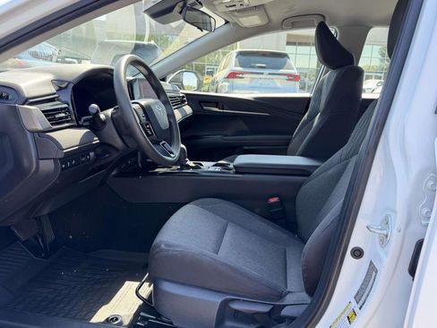 Used 2025 Toyota Camry LE image 16