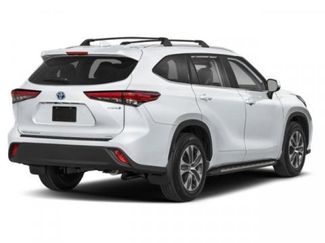 New 2026 Toyota Highlander XLE video 2