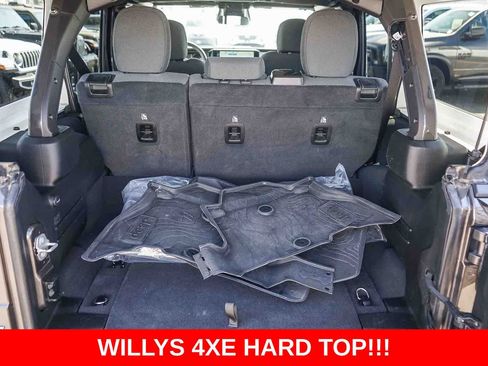 Used 2025 Jeep Wrangler Willys image 24