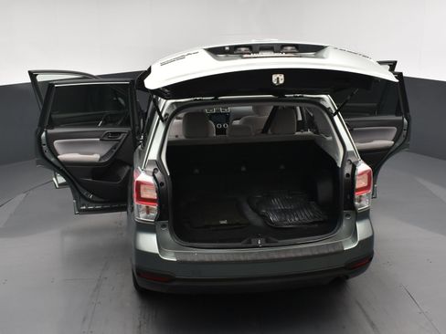 Used 2018 Subaru Forester 2.5i Premium w/ All-Weather Package AWD/4WD image 24