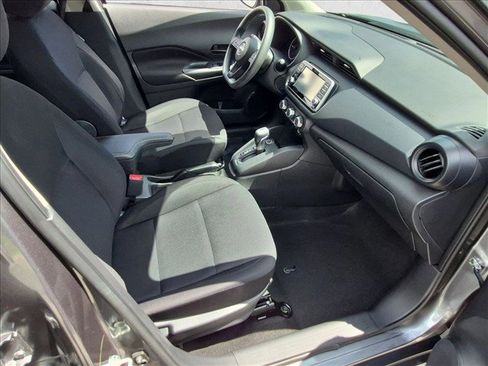 Used 2023 Nissan Kicks S FWD image 19