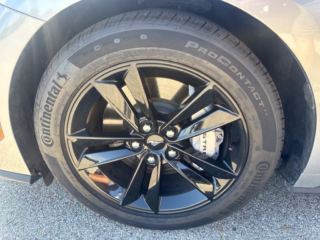 Used 2024 Ford Mustang GT RWD image 9