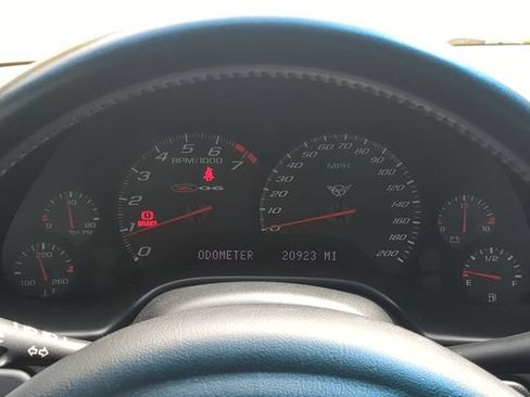 Used 2001 Chevrolet Corvette Z06 w/ Memory Pkg RWD image 26