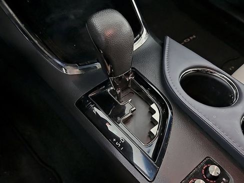 Used 2014 Toyota Avalon XLE image 14