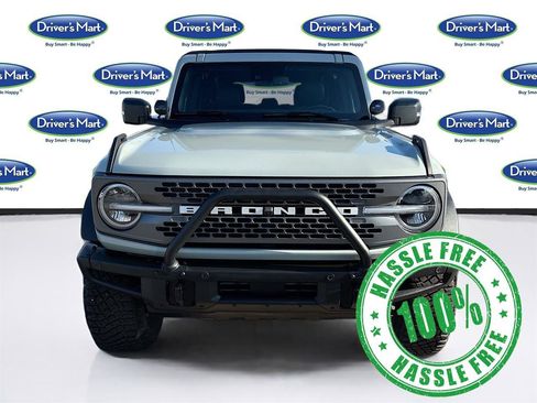 Used 2021 Ford Bronco Badlands image 2