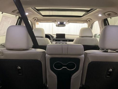 Used 2023 Honda Pilot Touring image 27