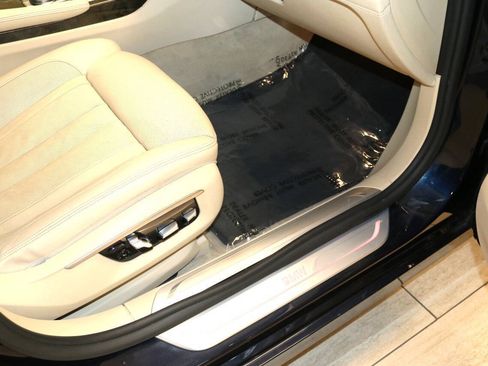 Used 2016 BMW 740i RWD image 75