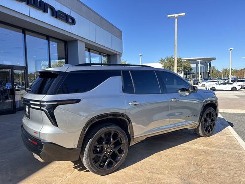 Used 2026 Chevrolet Traverse RS w/ LPO, Floor Liner Package image 3