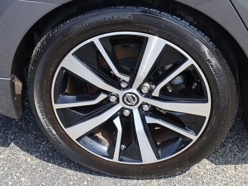 Used 2021 Nissan Maxima 3.5 SV w/ Floor Mat Group image 8