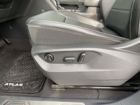 Used 2022 Volkswagen Atlas SE AWD/4WD image 13