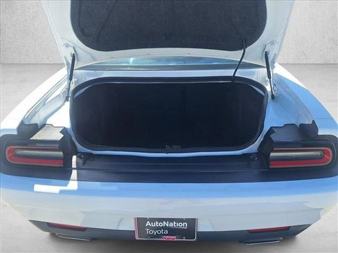 Used 2018 Dodge Challenger SXT RWD image 15