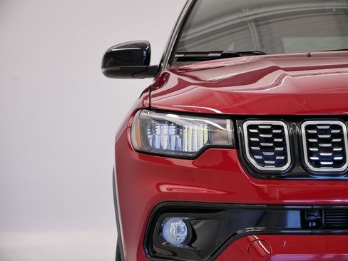 New 2025 Jeep Compass Limited image 49