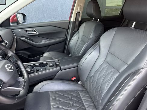 Certified 2026 Nissan Rogue Platinum w/ Platinum Premium Package AWD/4WD image 5