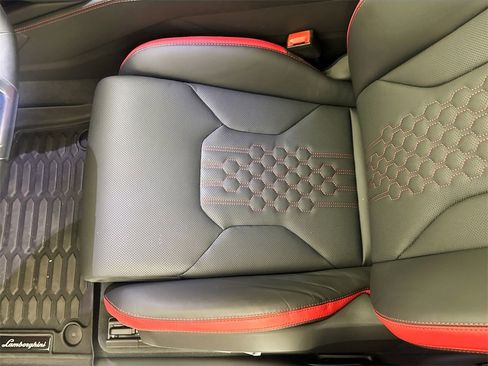 Used 2024 Lamborghini Urus S image 20