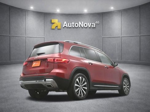 Used 2020 Mercedes-Benz GLB 250 w/ Premium Package image 39