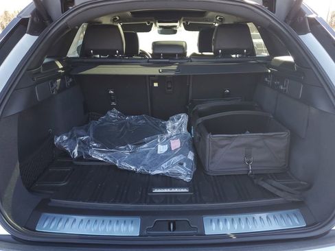 New 2026 Land Rover Range Rover Velar Dynamic SE image 27