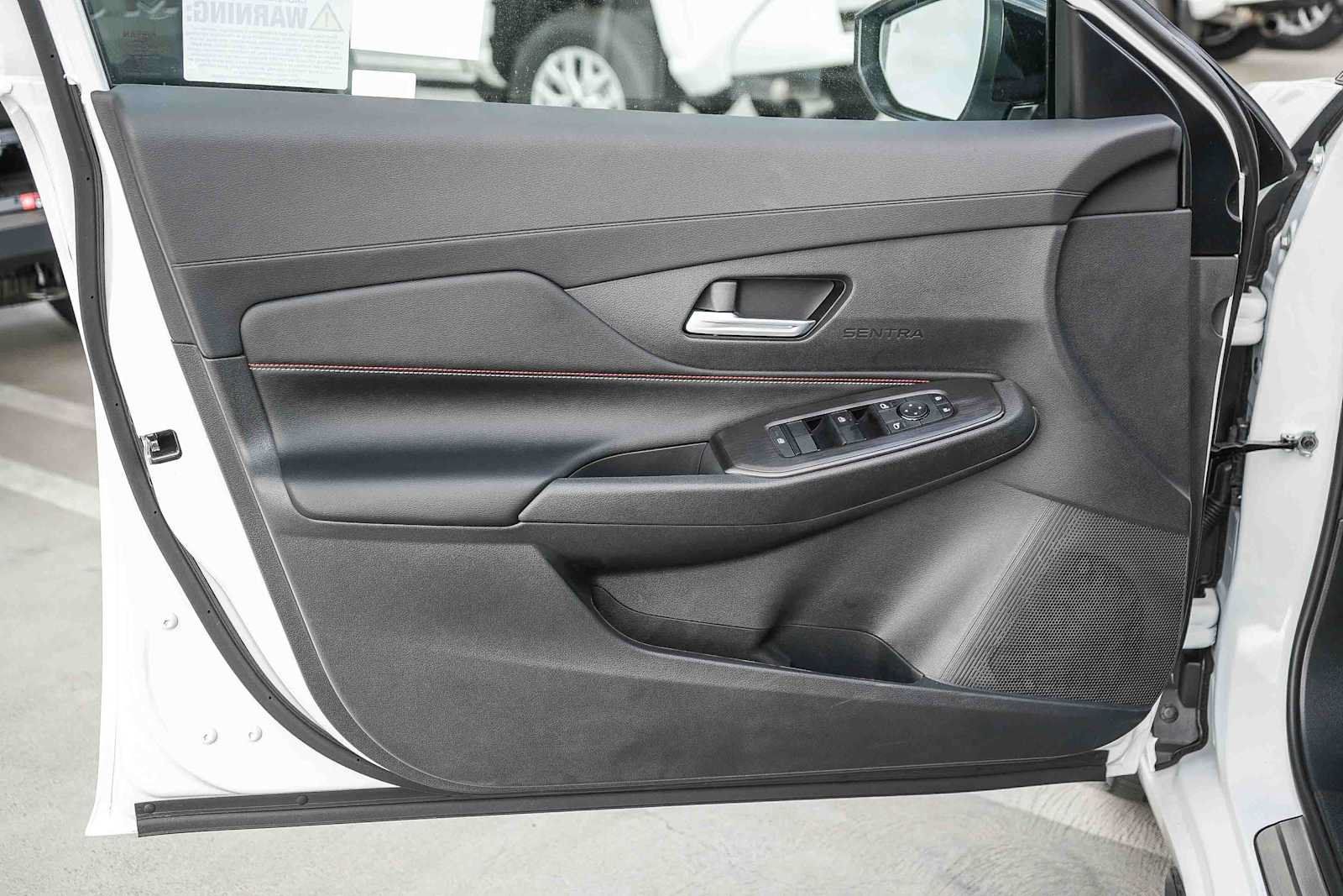 New 2027 Nissan Sentra SR w/ Floor Mat Package FWD image 23