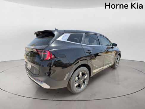 New 2026 Kia Sportage LX FWD image 4