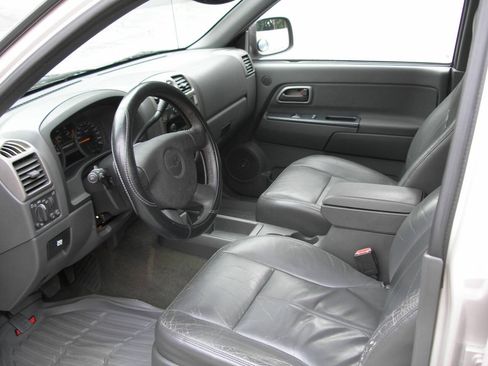 Used 2004 Chevrolet Colorado LS w/ Power Convenience Package RWD image 3