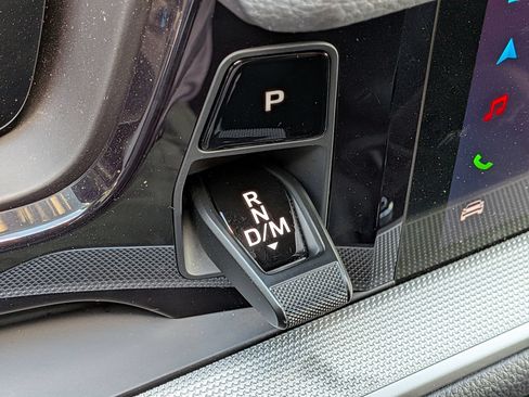 Certified 2024 Porsche Cayenne AWD/4WD image 18