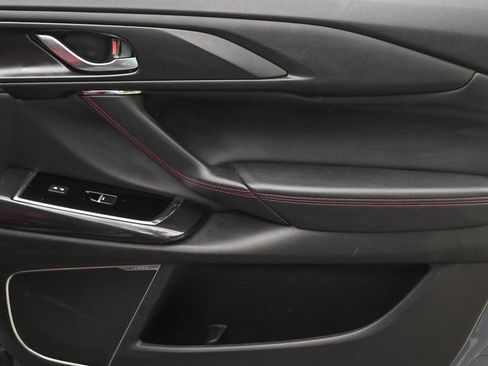 Certified 2023 MAZDA CX-9 Carbon Edition image 22