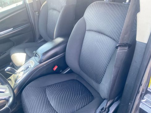 Used 2018 Dodge Journey SE w/ Connectivity Group image 11