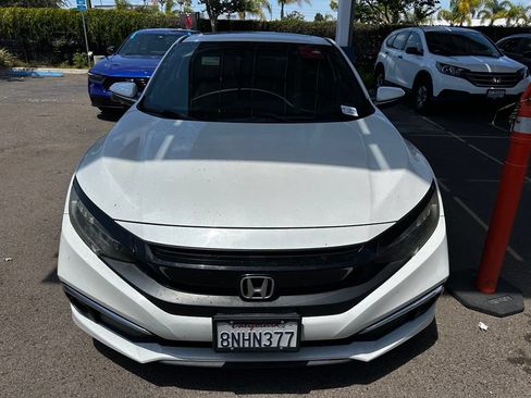 Used 2019 Honda Civic Touring image 2