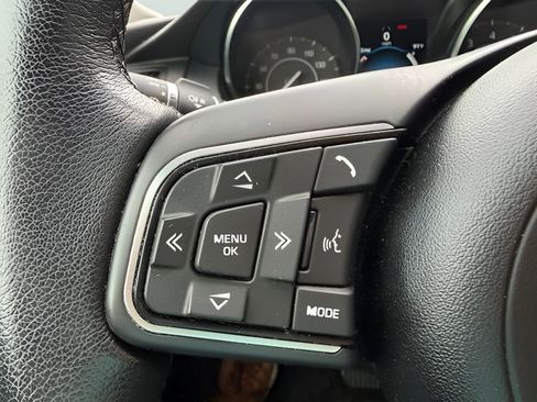 Used 2020 Jaguar E-PACE SE AWD/4WD image 18
