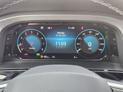 New 2026 Volkswagen Atlas Cross Sport SE image 13