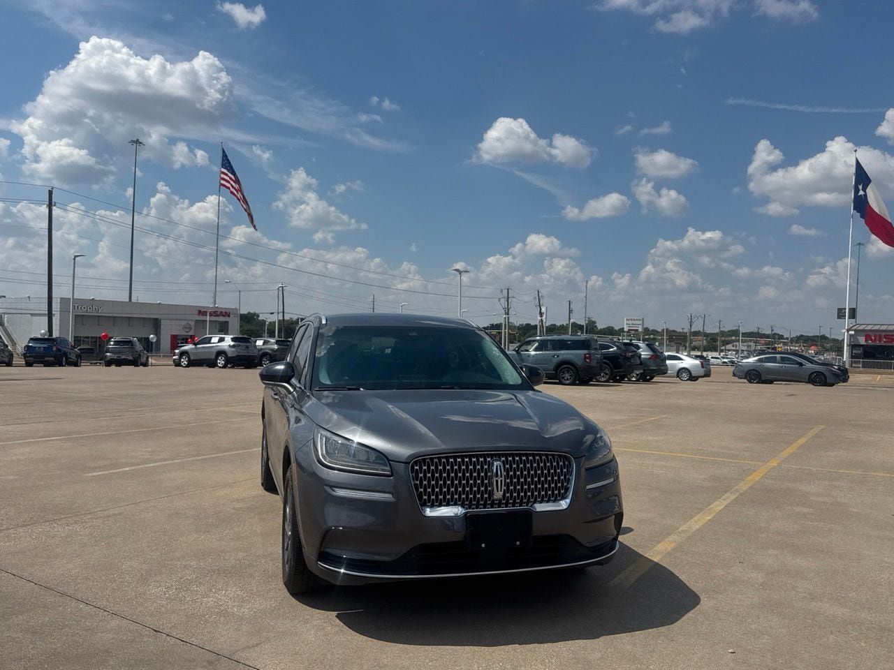 Used 2021 Lincoln Corsair FWD w/ Equipment Group 101A image 4