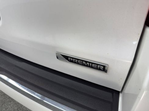 Used 2017 Chevrolet Suburban Premier image 7