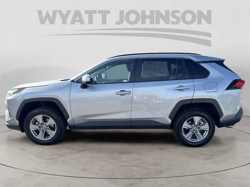 Used 2024 Toyota RAV4 XLE AWD/4WD image 2