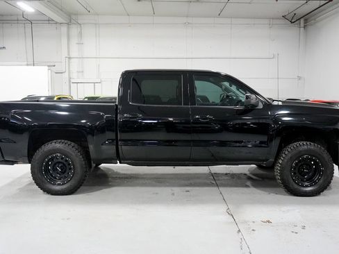 Used 2018 Chevrolet Silverado 1500 LTZ Z71 w/ LTZ Plus Package image 8