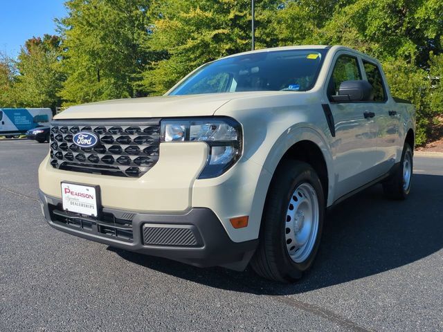 Used 2025 Ford Maverick XL w/ Equipment Group 102A AWD/4WD image 8